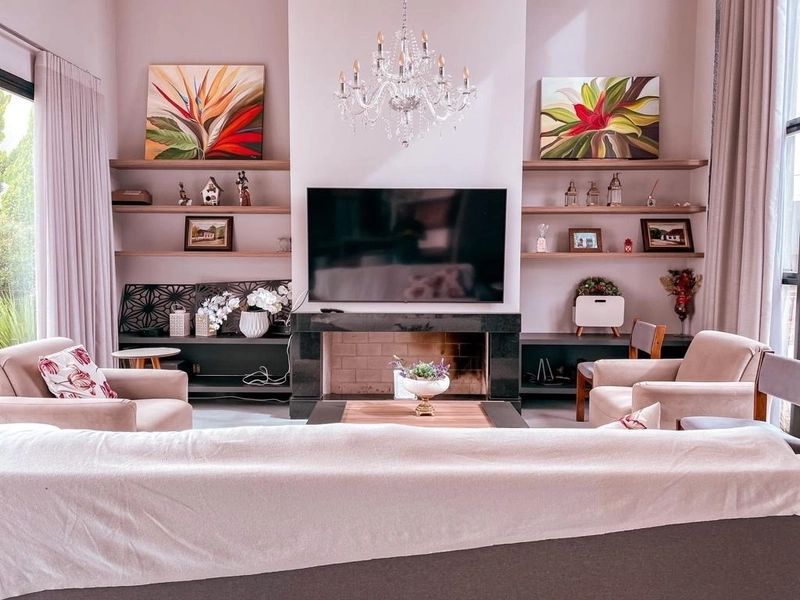 Casa à venda no condomínio Dubai: 4ª foto da galeria de imagens do imóvel