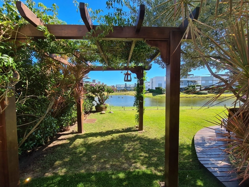 Casa à venda no condomínio Rossi: 6ª foto da galeria de imagens do imóvel