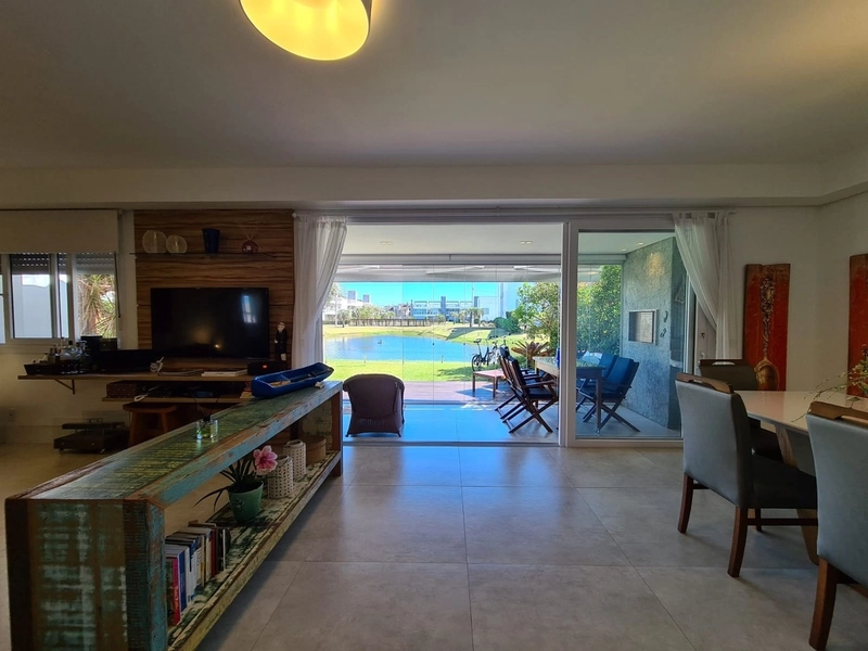 Casa à venda no condomínio Rossi: 17ª foto da galeria de imagens do imóvel