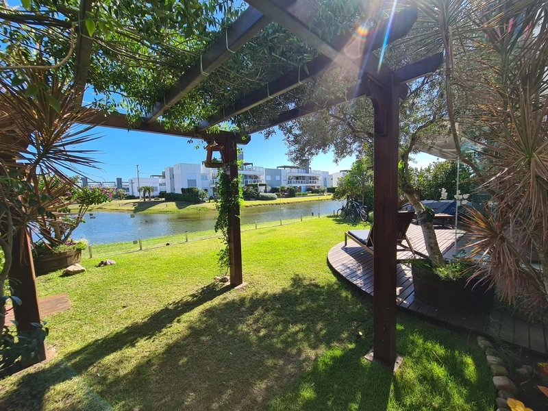 Casa à venda no condomínio Rossi: 31ª foto da galeria de imagens do imóvel