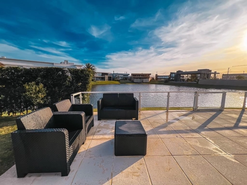 Casa à venda no condomínio Enseada: 27ª foto da galeria de imagens do imóvel