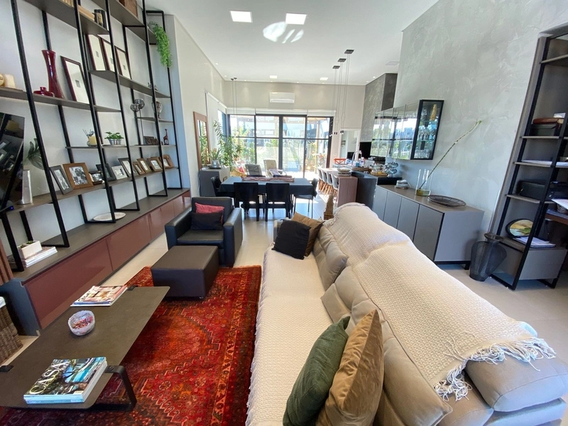 Casa à venda no condomínio Dubai: 10ª foto da galeria de imagens do imóvel