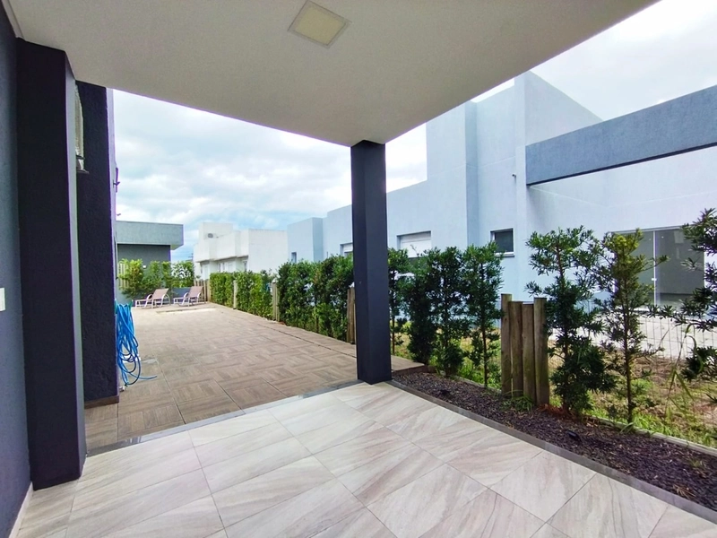 Casa à venda no condomínio Dubai: 4ª foto da galeria de imagens do imóvel