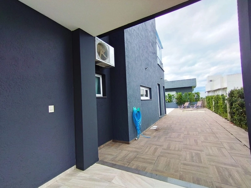 Casa à venda no condomínio Dubai: 3ª foto da galeria de imagens do imóvel