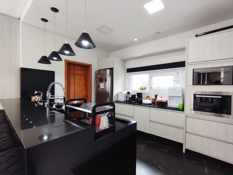 Casa à venda no condomínio Dubai: 63ª foto da galeria de imagens do imóvel