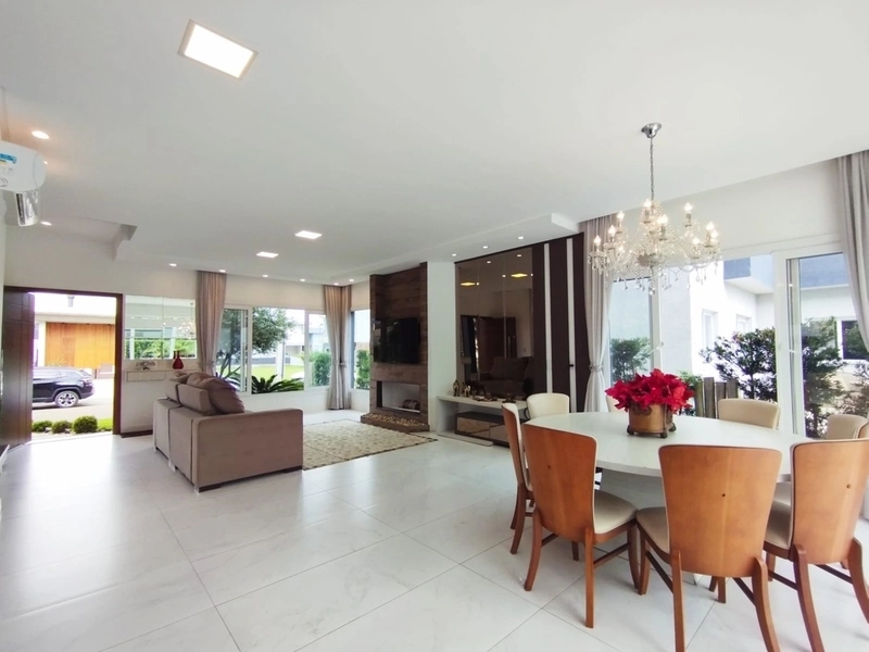 Casa à venda no condomínio Dubai: 64ª foto da galeria de imagens do imóvel