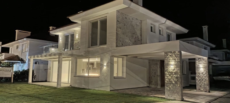 Casa em condomínio fechado Green Village