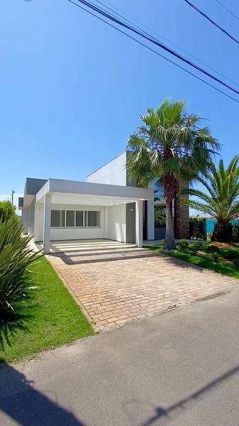 Casa à venda no condominio Malibu