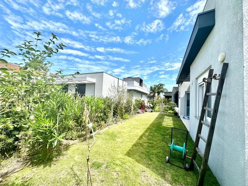 Casa á venda condomínio Dubai: 14ª foto da galeria de imagens do imóvel