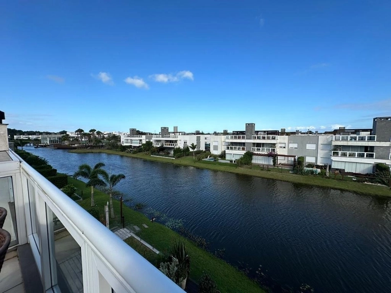 Apartamento à venda no condômino Rossi