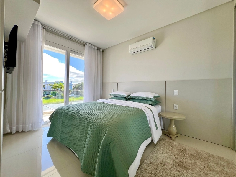 Casa à venda no condominio Enseada: 2ª foto da galeria de imagens do imóvel