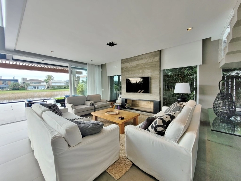 Casa à venda no condominio Bosques: 8ª foto da galeria de imagens do imóvel