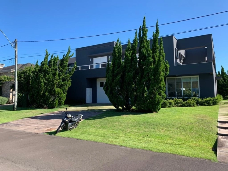 Casa à venda no Condomínio Bosques de Atlântida