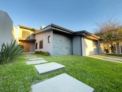 Casa à venda em Xangri-Lá