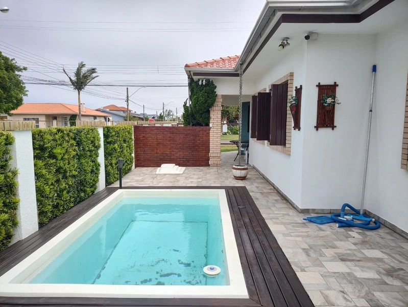 Casa à venda em Xangri-Lá: 2ª foto da galeria de imagens do imóvel