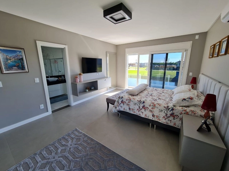 Lindo sobrado beira lago à venda no condomínio Sense!: 10ª foto da galeria de imagens do imóvel