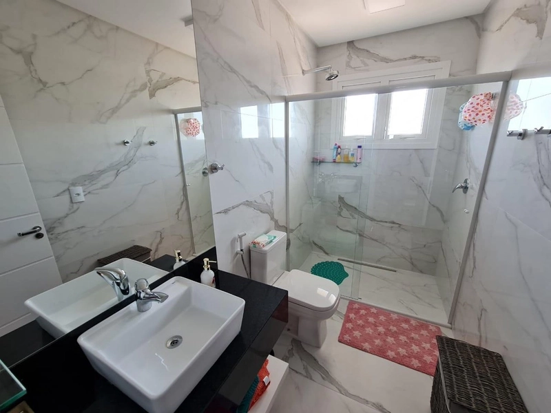 Lindo sobrado beira lago à venda no condomínio Sense!: 9ª foto da galeria de imagens do imóvel