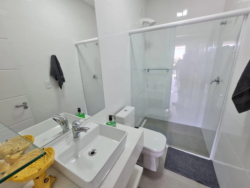 Lindo sobrado beira lago à venda no condomínio Sense!: 6ª foto da galeria de imagens do imóvel