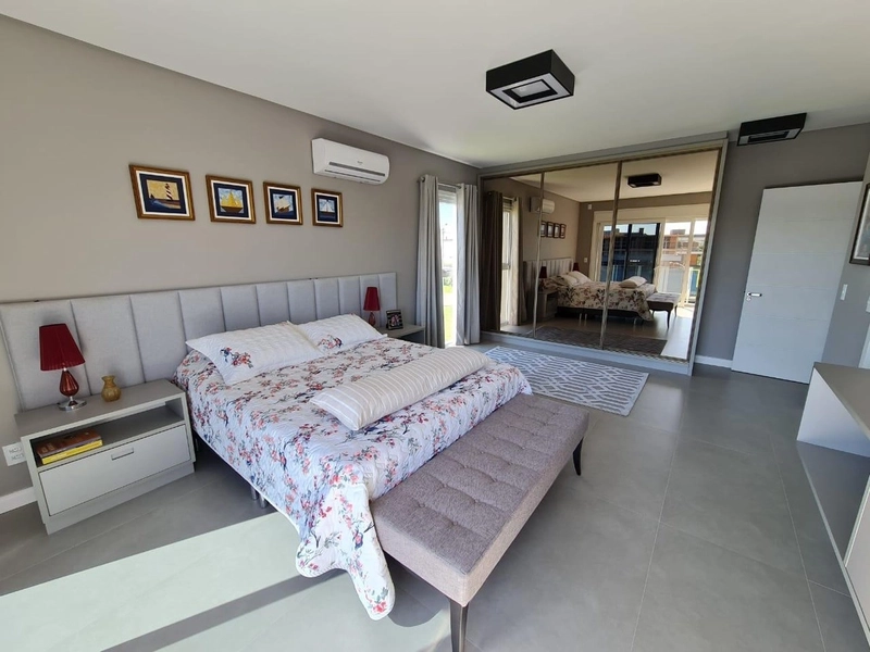 Lindo sobrado beira lago à venda no condomínio Sense!: 11ª foto da galeria de imagens do imóvel