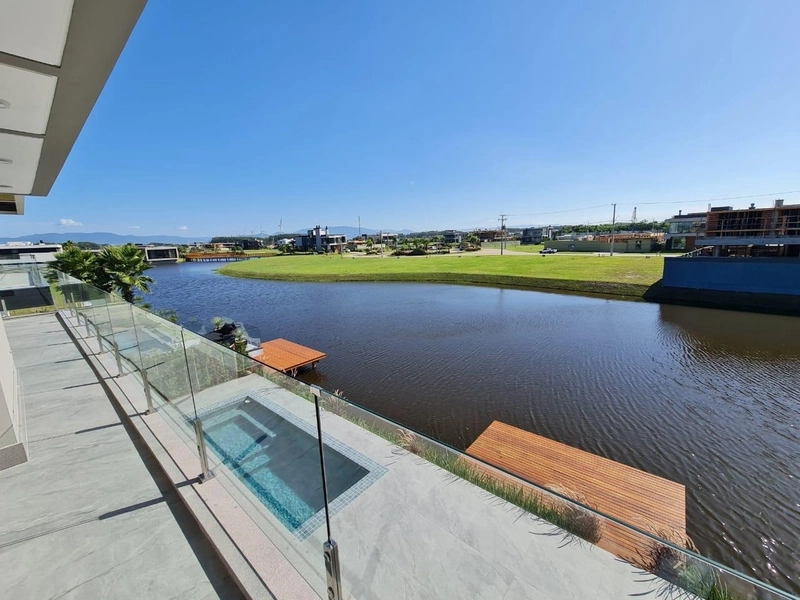 Lindo sobrado beira lago à venda no condomínio Sense!: 29ª foto da galeria de imagens do imóvel