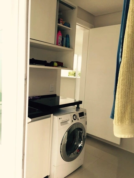 Belo sobrado no condomínio Enseada: 20ª foto da galeria de imagens do imóvel