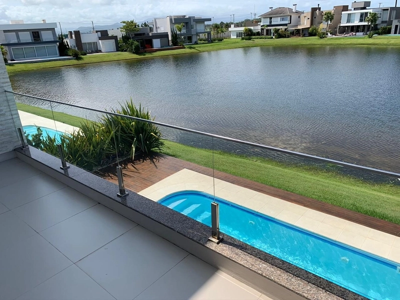 Belo sobrado no condomínio Enseada: 35ª foto da galeria de imagens do imóvel