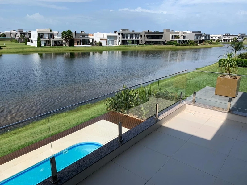 Belo sobrado no condomínio Enseada: 34ª foto da galeria de imagens do imóvel