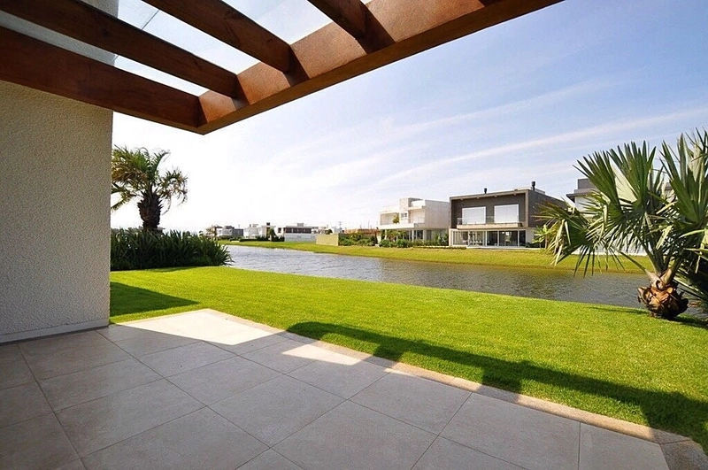 Excelente sobrado à venda no condomínio Enseada: 26ª foto da galeria de imagens do imóvel