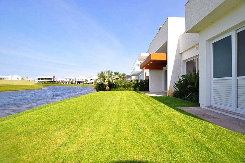 Excelente sobrado à venda no condomínio Enseada: 23ª foto da galeria de imagens do imóvel