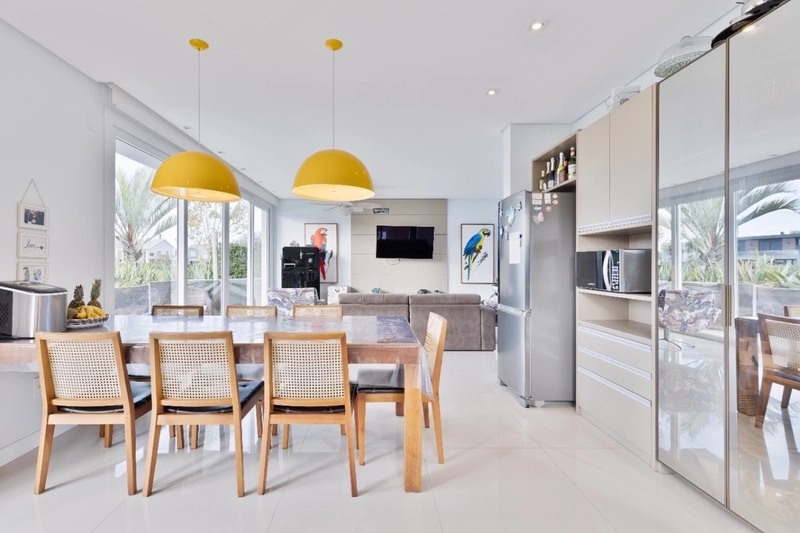 Sobrado à venda no Condomínio Enseada: 3ª foto da galeria de imagens do imóvel