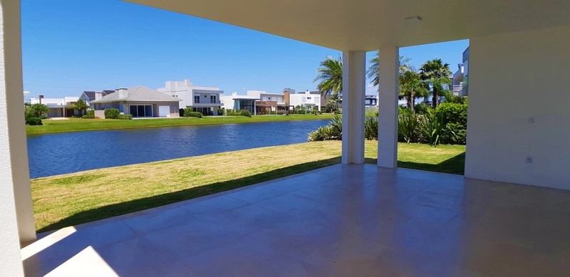 Bela casa térrea no condomínio Enseada: 29ª foto da galeria de imagens do imóvel