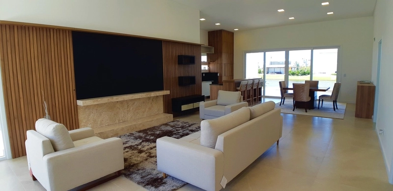 Bela casa térrea no condomínio Enseada: 3ª foto da galeria de imagens do imóvel