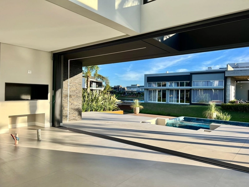 Ótima casa à venda no condomínio Malibu: 10ª foto da galeria de imagens do imóvel