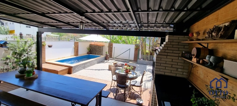 Casa Excelente Estado, 3 Suítes, Piscina, Ótima Exposição Solar.: 2ª foto da galeria de imagens do imóvel