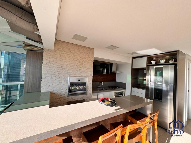 Cobertura Duplex, com piscina e vista para Av. Beira-Mar.: 11ª foto da galeria de imagens do imóvel