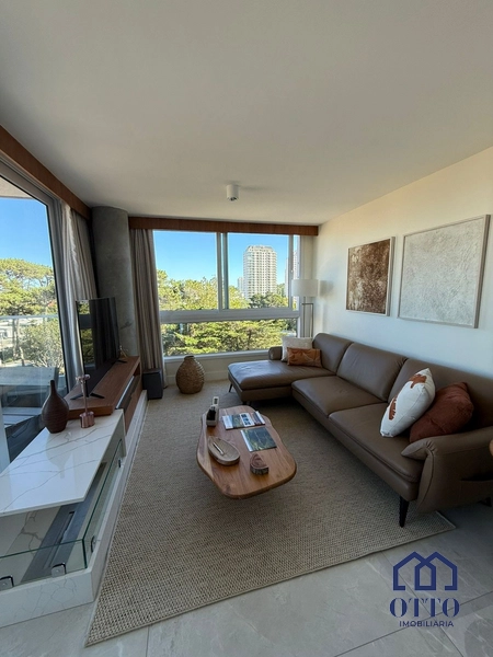 APARTAMENTO EM PUNTA DEL ESTE, URUGUAI.