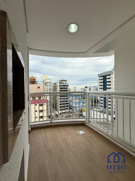 APARATAMENTO TODO REFORMADO NO CORAÇÃO DE FLORIPA!: 3ª foto da galeria de imagens do imóvel