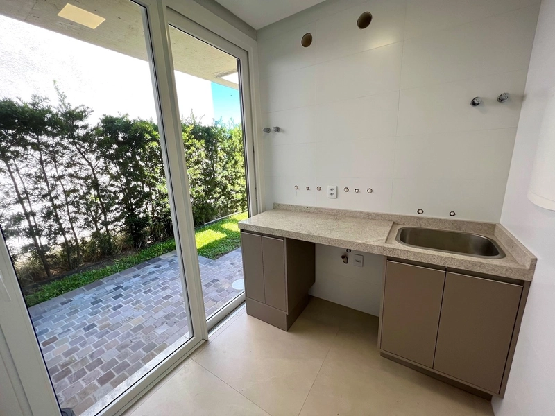 Condominio Enseada: 11ª foto da galeria de imagens do imóvel