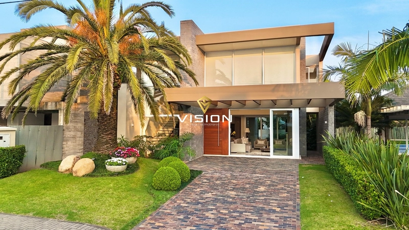 BELISSIMO SOBRADO NO VELAS DA MARINA