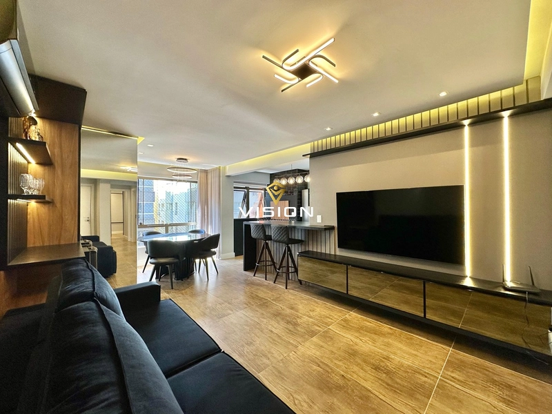 APARTAMENTO DE FRENTE MOBILIADO E DECORADO: 1ª foto da galeria de imagens do imóvel