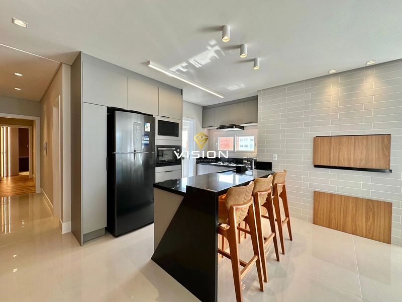 BELÍSSIMO APARTAMENTO FINAMENTE MOBILIADO & DECORADO: 13ª foto da galeria de imagens do imóvel