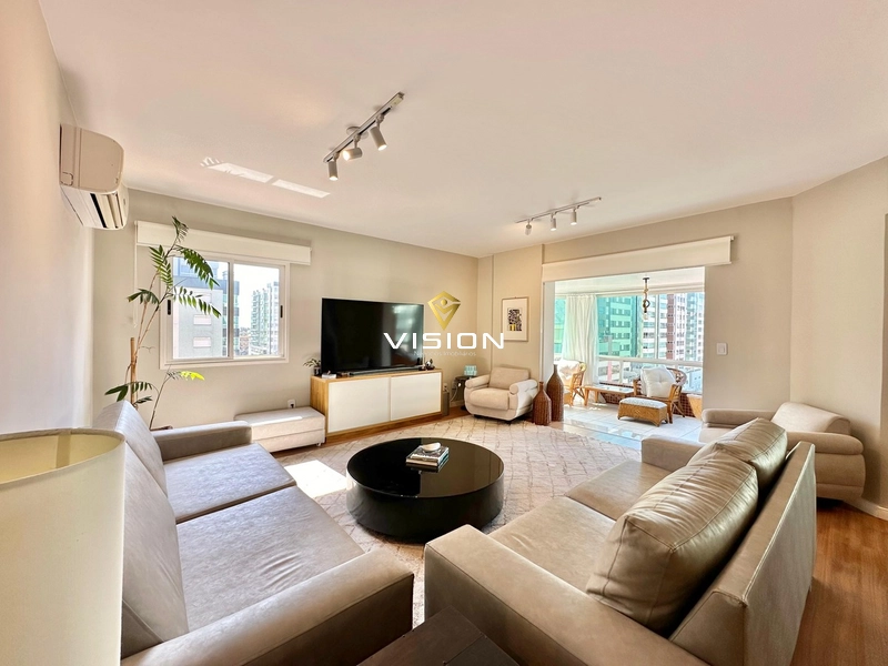 APARTAMENTO A 2 QUADRAS DA BEIRA MAR: 2ª foto da galeria de imagens do imóvel