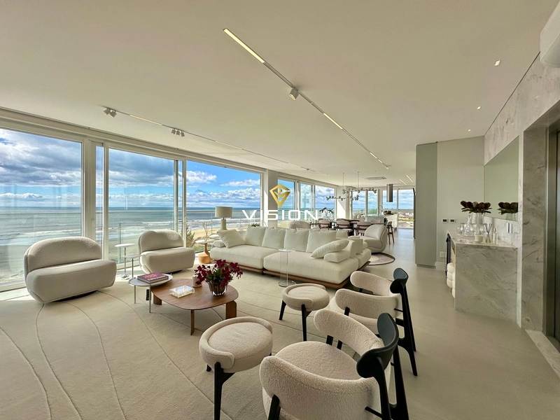 BELÍSSIMO APARTAMENTO A BEIRA MAR: 1ª foto da galeria de imagens do imóvel