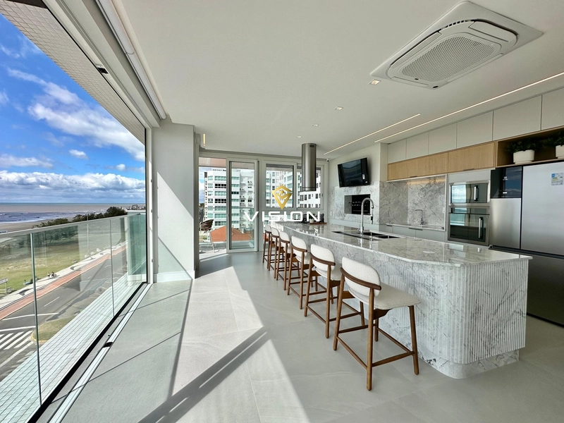 BELÍSSIMO APARTAMENTO A BEIRA MAR: 6ª foto da galeria de imagens do imóvel
