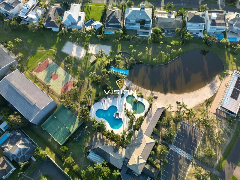 LUXUOSO SOBRADO Á BEIRA LAGO: 29ª foto da galeria de imagens do imóvel
