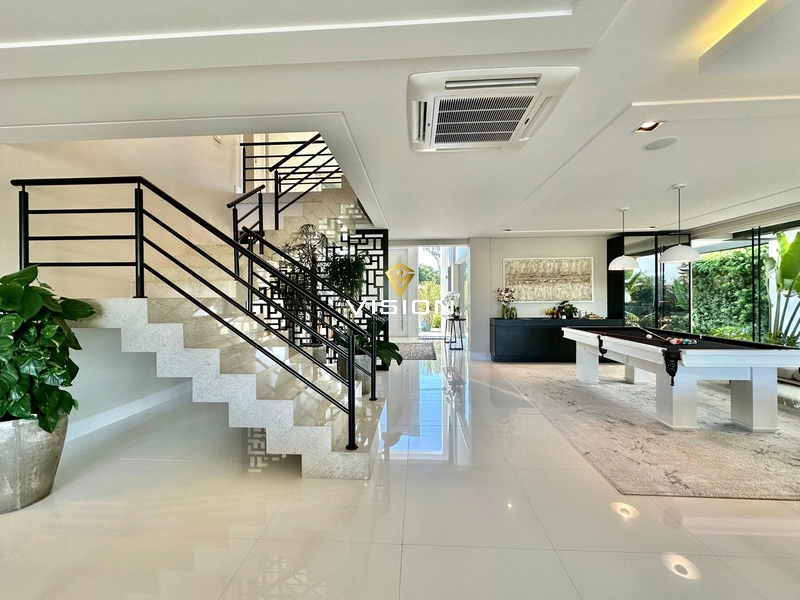 LUXUOSO SOBRADO Á BEIRA LAGO: 5ª foto da galeria de imagens do imóvel