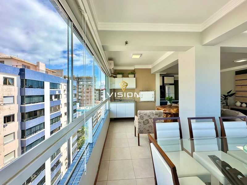 APARTAMENTO DE ESQUINA COM VISTA PARA O MAR: 8ª foto da galeria de imagens do imóvel