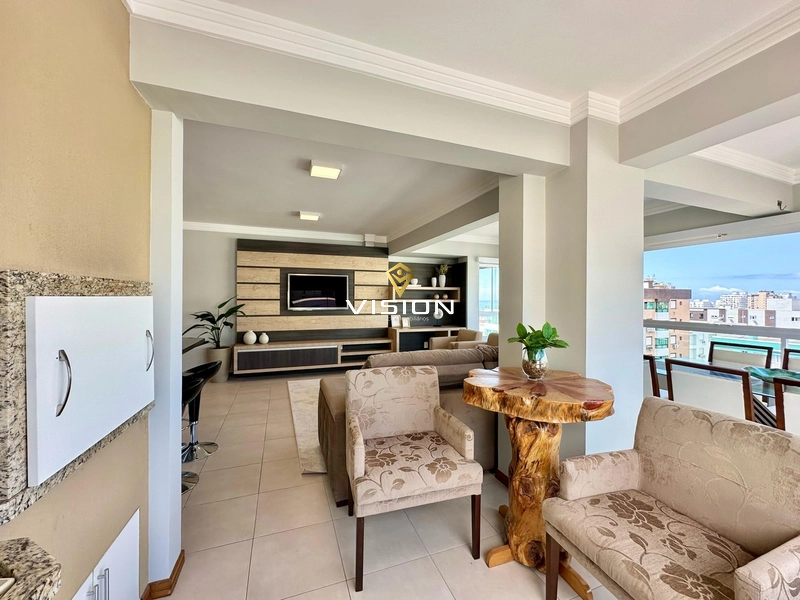 APARTAMENTO DE ESQUINA COM VISTA PARA O MAR: 4ª foto da galeria de imagens do imóvel