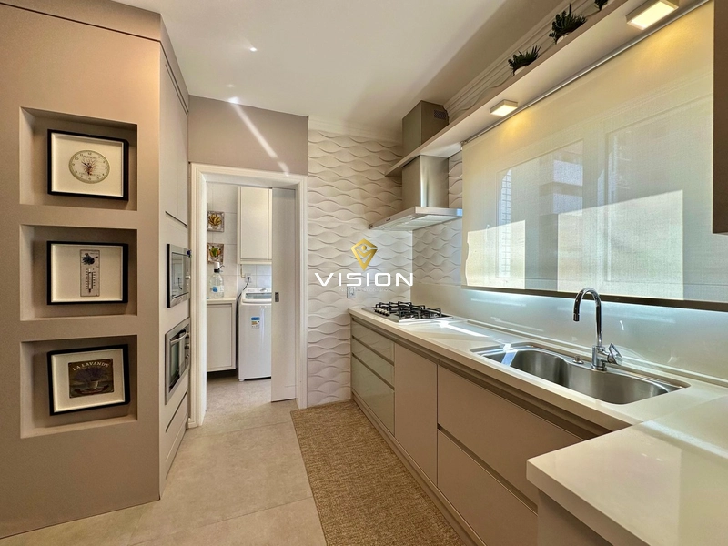 LUXUOSO APARTAMENTO FRENTE MAR – TOTALMENTE MOBILIADO E DECORADO: 14ª foto da galeria de imagens do imóvel