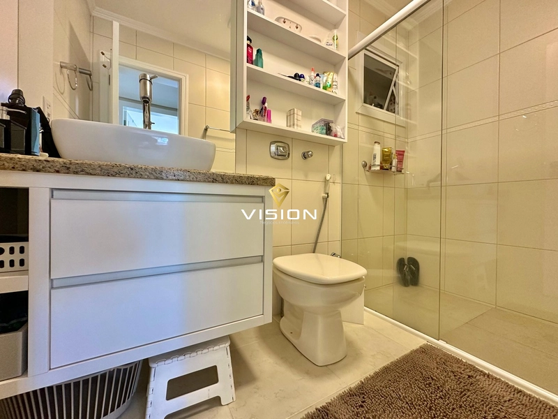 LUXUOSO APARTAMENTO FRENTE MAR – TOTALMENTE MOBILIADO E DECORADO: 26ª foto da galeria de imagens do imóvel